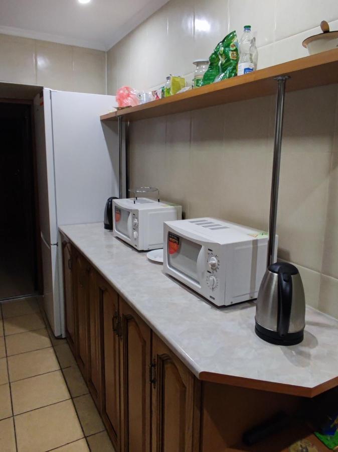 Apart-Hotel 24/7 Kamianets Podilskyi Bagian luar foto